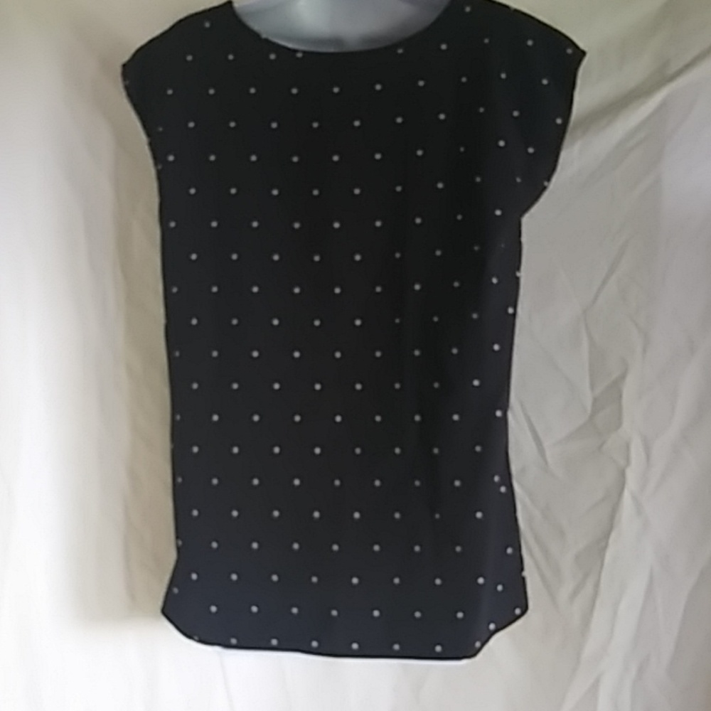 Top - Picture 2 of 3